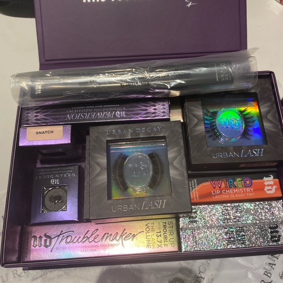 💕 2/$20 - BNIB UD Pro - Angled Lip Brush - Picture 5 of 6